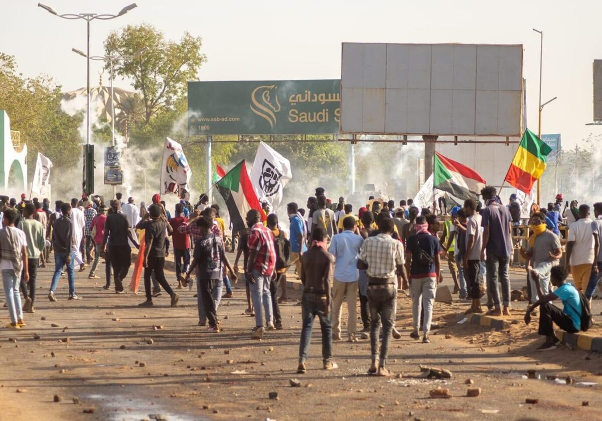 Konflikt im Sudan – Partner des EJW-Weltdienstes in Sicherheit