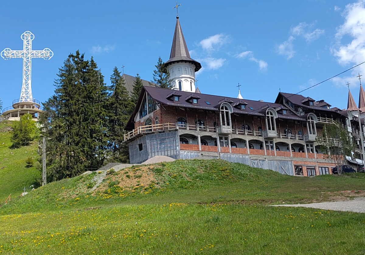 Kinder, Kloster und Karpaten