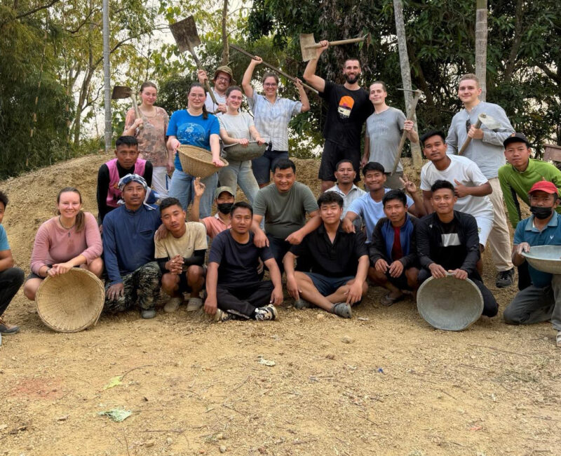 Unvergessliche Begegnungen beim Workcamp im indischen Dschungel